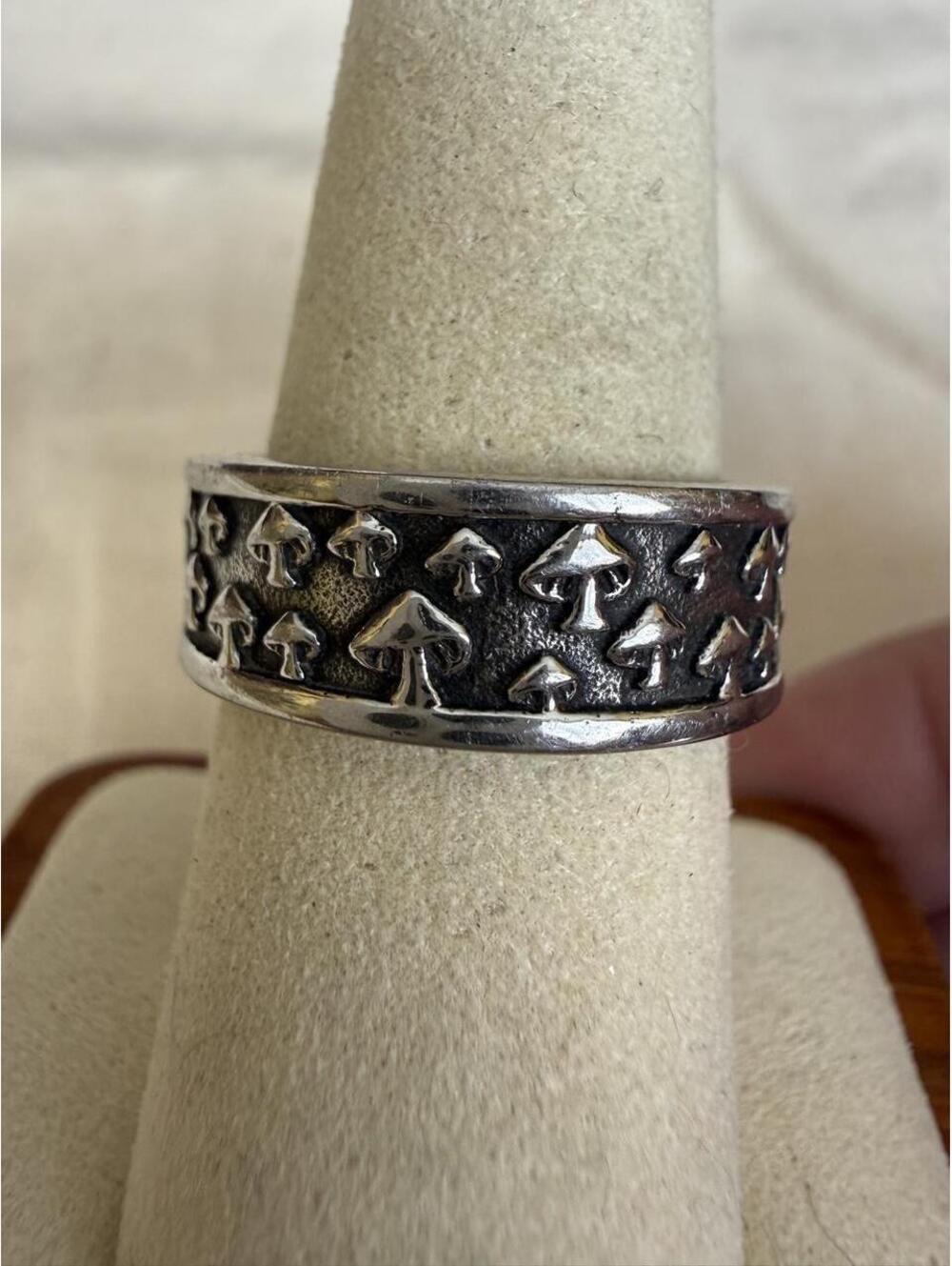 Silver Tone Mushroom Ring Size 8 Wide Band Goblincore Jewelry